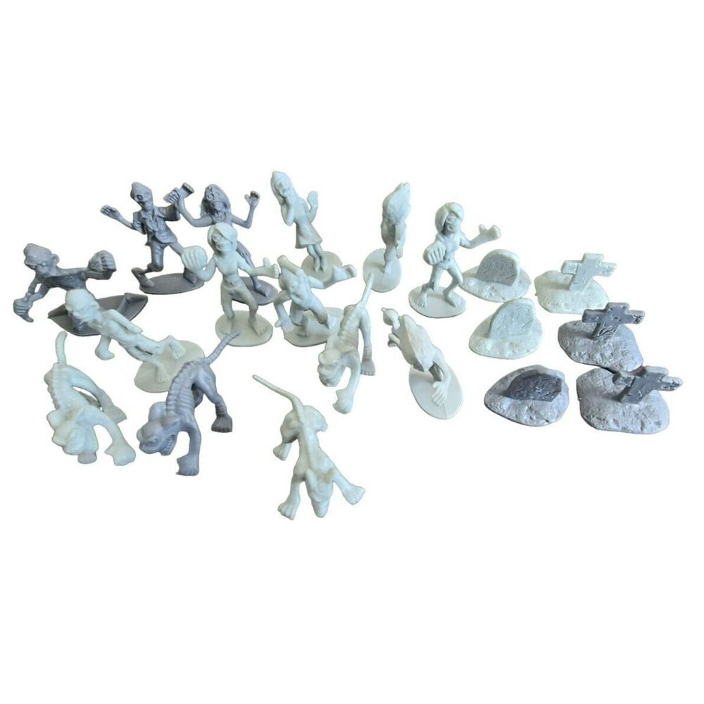 Zombie Plastic Toy Figures Graveyard Set Undead Ghouls Dogs Tombstones 21pc